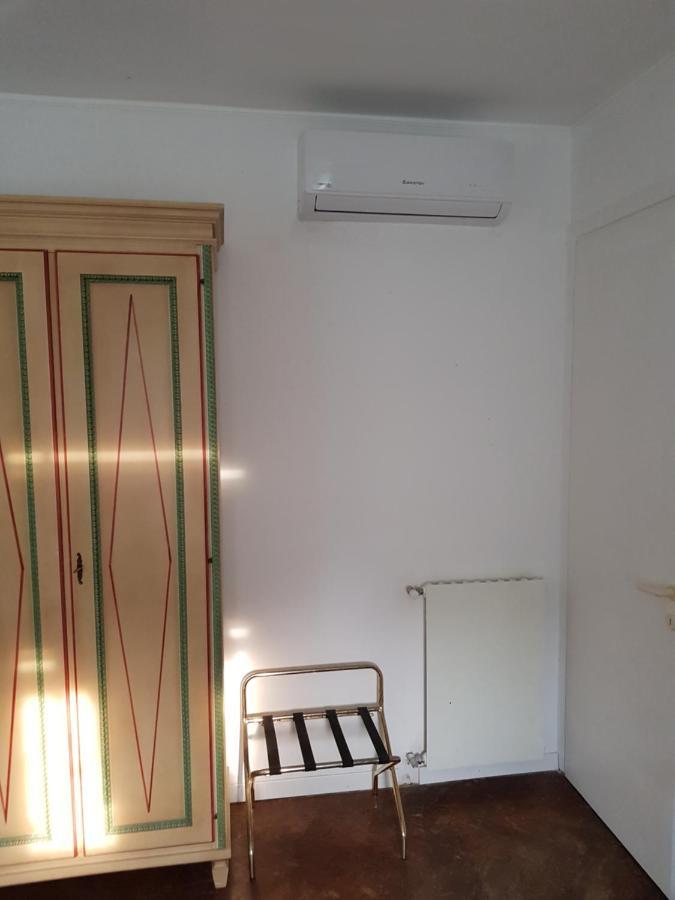 Butterfly Guest House เวนิส ภายนอก รูปภาพ