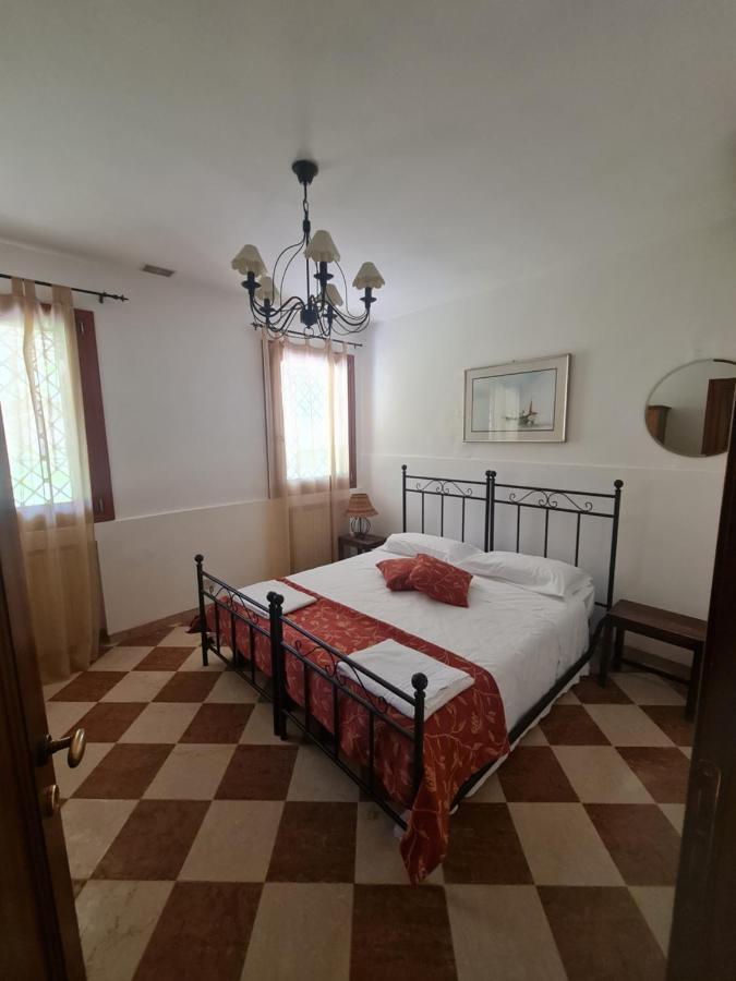 Butterfly Guest House เวนิส ภายนอก รูปภาพ