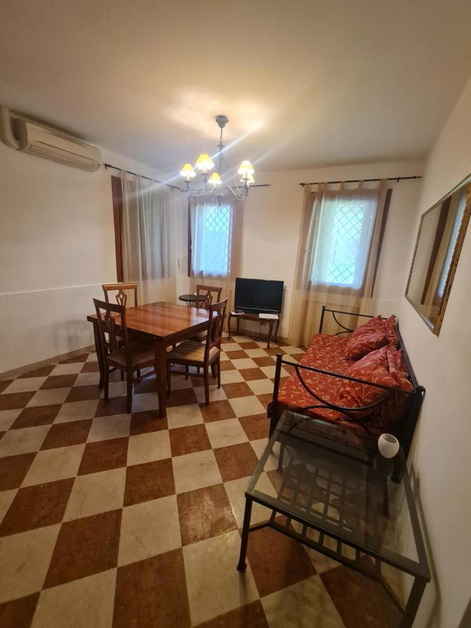 Butterfly Guest House เวนิส ภายนอก รูปภาพ